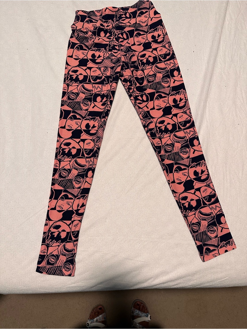 LuLaRoe Pink & Black Graphic Face Print Leggings - Kids